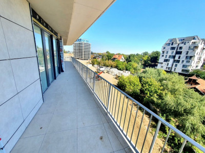 Apartament de 120 mp, cu terasa imensa, vedere catre lac si discount substantial