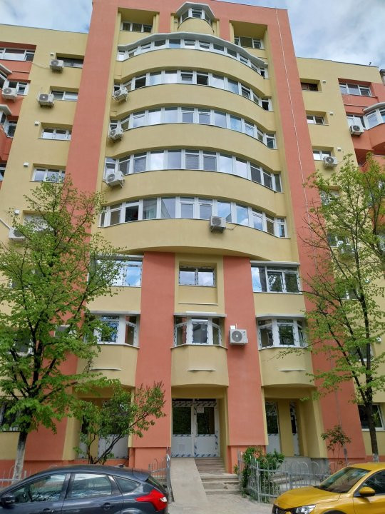 Apartament 4 camere, zona Piata Muncii