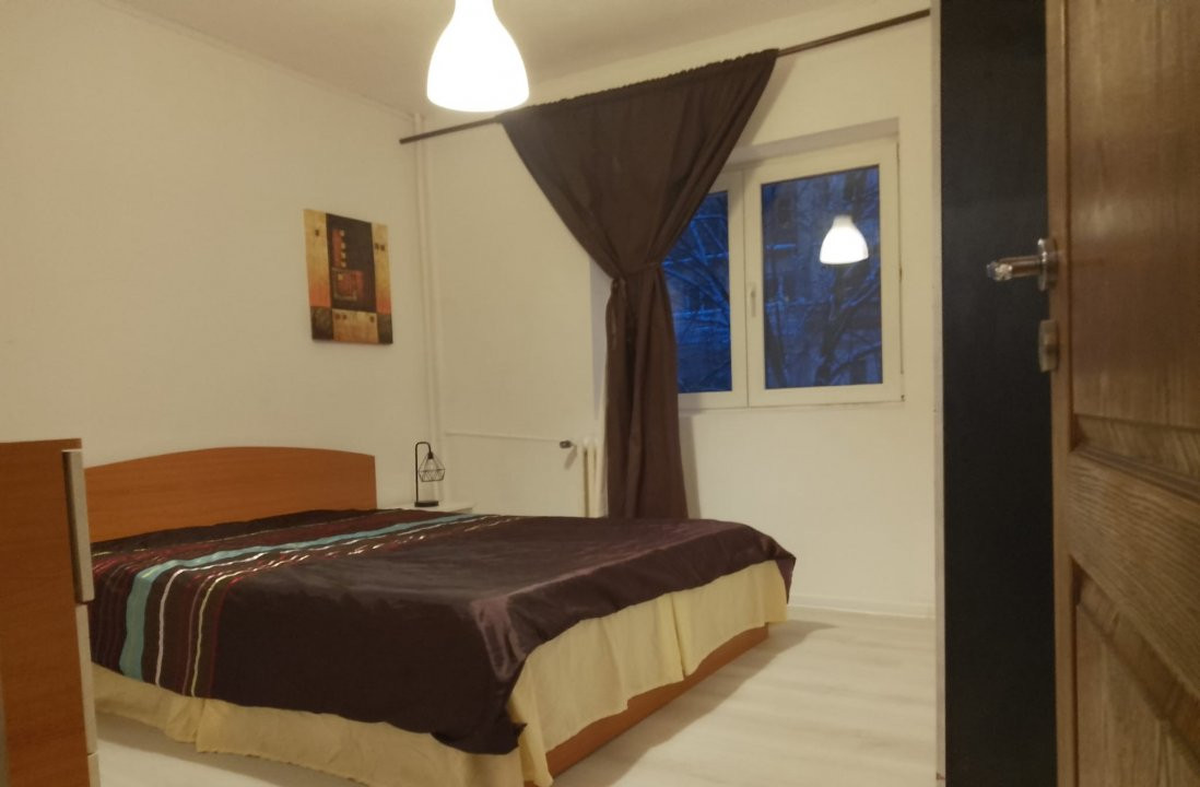 Apartament 3 camere, zona Bld. Unirii 
