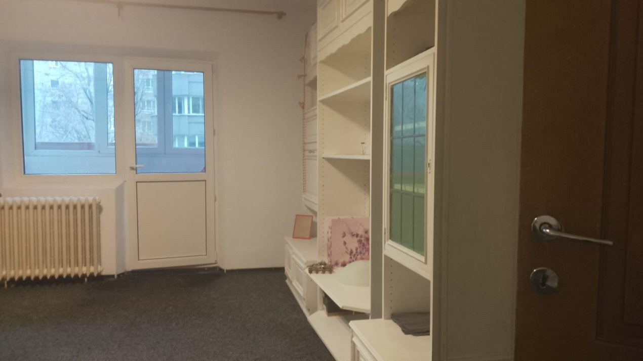 Apartament 3 camere, zona Bld. Unirii 