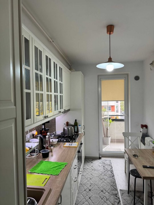 Apartament cu 3 camere, mobilat, parcare inclusa- zona Baba Novac