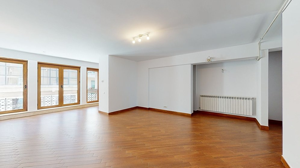 Apartament cu 3 camere, 164mpc - Dorobanti, bloc 2010