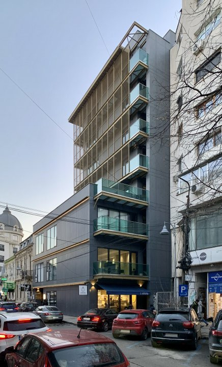 Spaţiu de birou amenajat în clădirea Mendeleev, zona Piaţa Romană