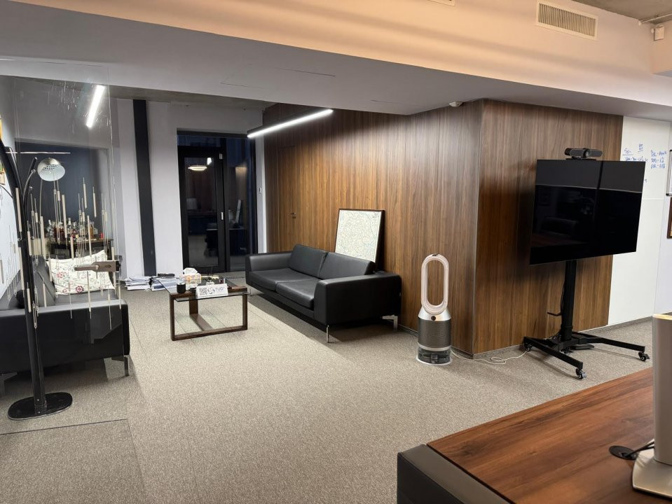 Spaţiu de birou în clădirea Mendeleev Office, zona Amzei - Piaţa Romană